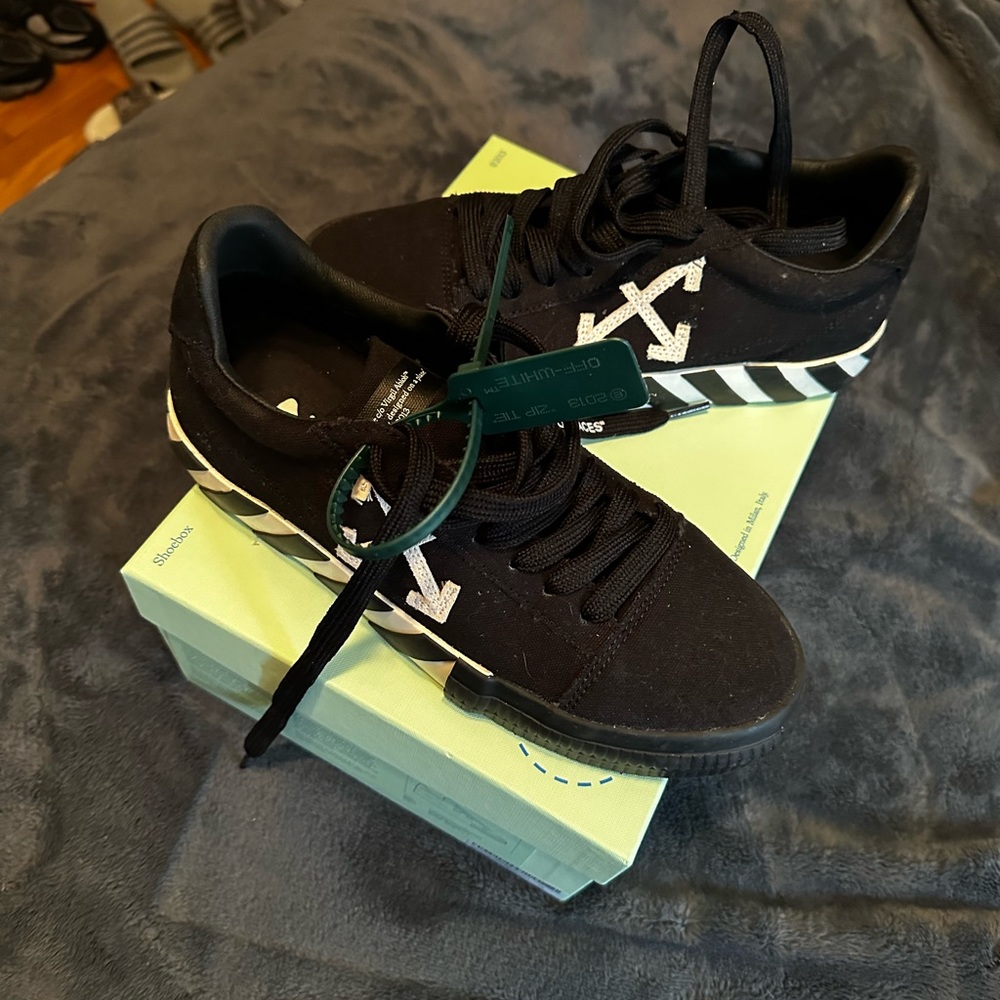 Off white gym shoes